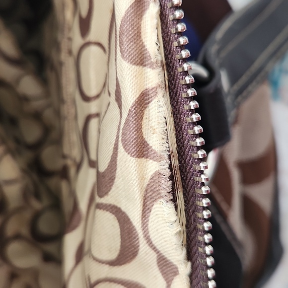 Coach Handbag - Picture 12 of 13